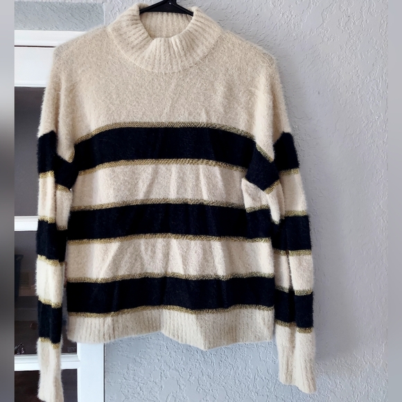 Belle by Belldini long Sleeve Womens Medium Sweater - Picture 1 of 3